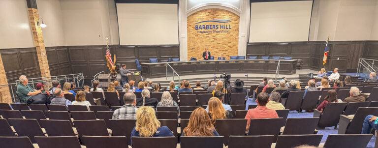 Candidates Spar at First GOP Primary Debate